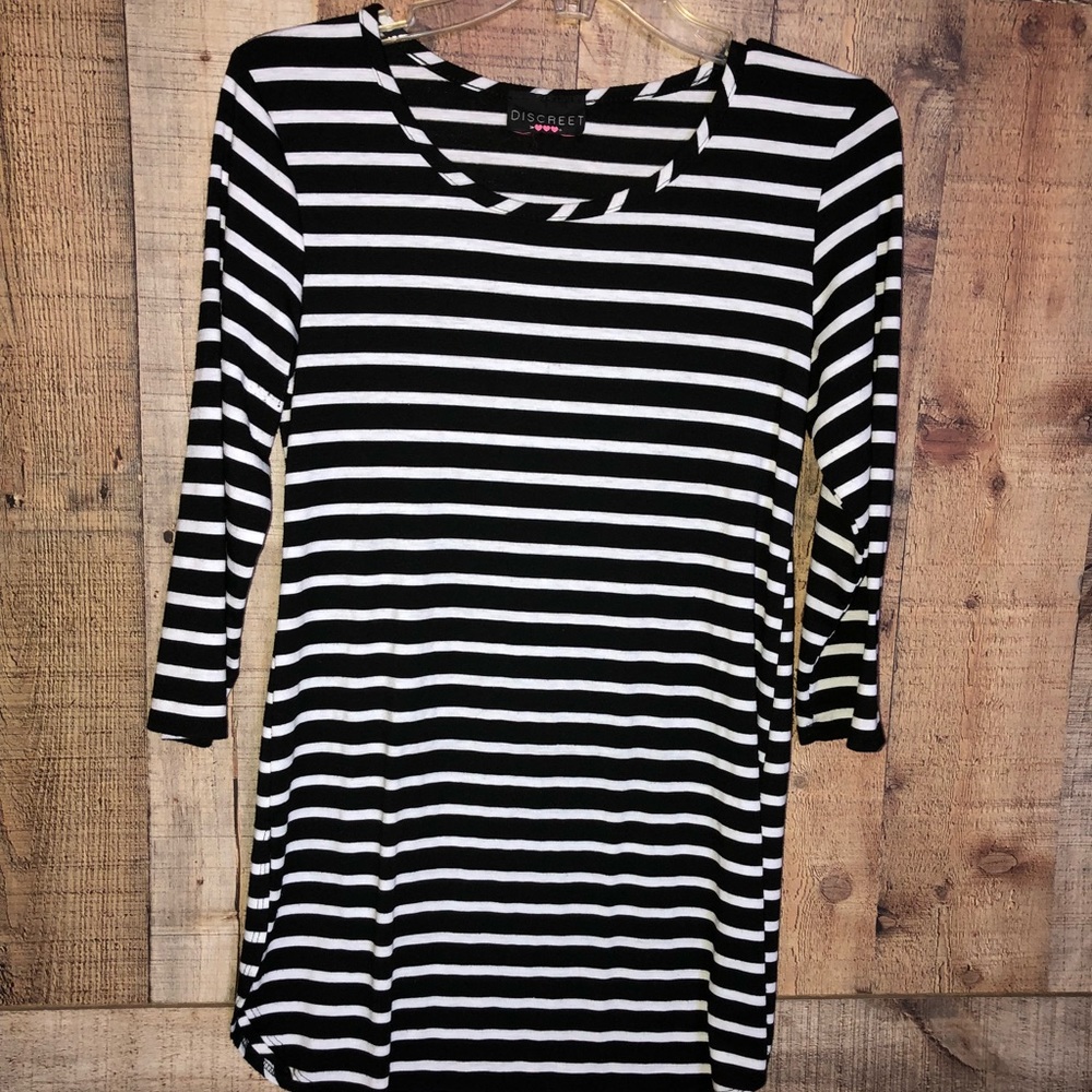 Long sleeve striped shirt